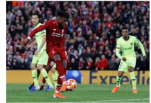 Alexander-Arnold explica escanteio surpresa que derrubou o Barcelona