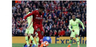 Alexander-Arnold explica escanteio surpresa que derrubou o Barcelona