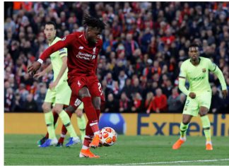 Alexander-Arnold explica escanteio surpresa que derrubou o Barcelona