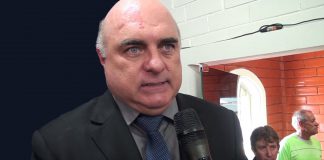 Prefeito Zezinho terceiriza limpeza pública por quase 3 milhões de reais e tira os garis das ruas.