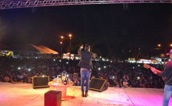 Show do Nando Moreno “Bombou”, em Vicentinópolis.
