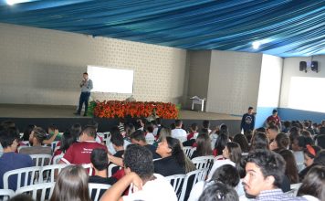 Estudantes assistem 1º “Aulão” em Goiatuba