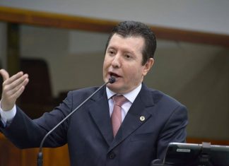 Deputado Federal José Nelto denuncia Aneel por querer cobrar a luz do sol
