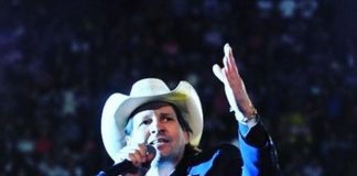 Morre a lenda do rodeio “Asa Branca”