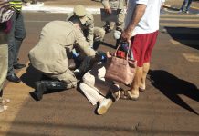 Medico atropela idosa na porta do hospital