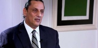 Na versão do advogado, Bolsonaro não é cúmplice nem culpado, apenas bobo