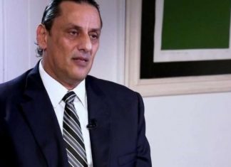 Na versão do advogado, Bolsonaro não é cúmplice nem culpado, apenas bobo