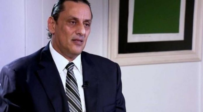 Na versão do advogado, Bolsonaro não é cúmplice nem culpado, apenas bobo