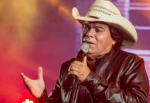 Morre o Cantor Parrerito, do Trio Parada Dura.