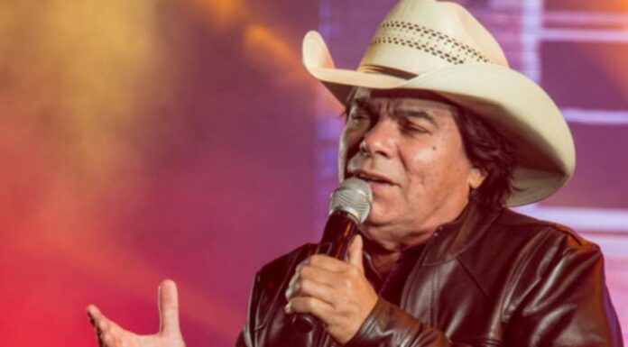 Morre o Cantor Parrerito, do Trio Parada Dura.