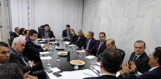 Partidos acionam STF contra Lei de Segurança Nacional.