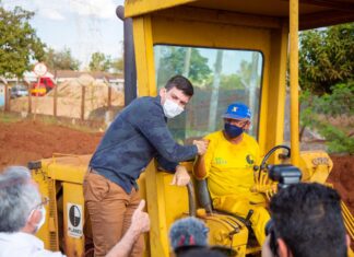 PRESIDENTE DA GOINFRA VISTORIA OBRA EM ITUMBIARA E FALA SOBRE DIAGRI E GO-309.