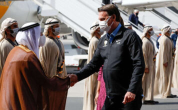 Bolsonaro expõe impasse com PL, controle do Enem e Amazônia, em Dubai.