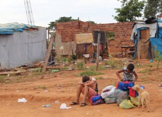 Mais de 400 mil pessoas vivem abaixo da linha da pobreza em Goiás
