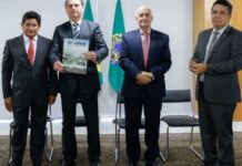 Pastores que Bolsonaro mandava o ministro da Educação priorizar