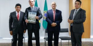 Pastores que Bolsonaro mandava o ministro da Educação priorizar