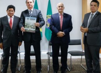 Pastores que Bolsonaro mandava o ministro da Educação priorizar