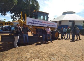 Senador Vanderlan Cardoso visita Goiatuba e entrega benefícios ao Município