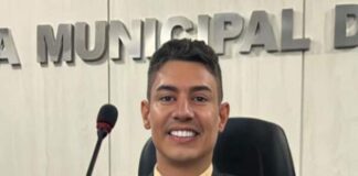 PRESIDENTE DA CÂMARA DE GOIATUBA FICA NO CARGO, POR EFEITO SUSPENSIVO.