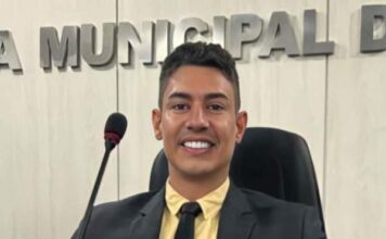 PRESIDENTE DA CÂMARA DE GOIATUBA FICA NO CARGO, POR EFEITO SUSPENSIVO.