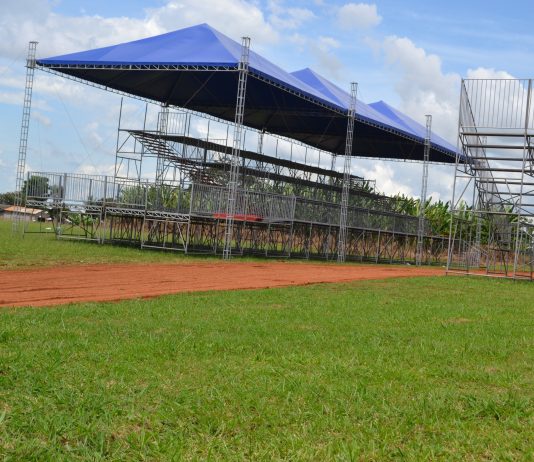 Avança a montagem de estrutura da Festa do Peão de Panamá e a Cavalgada será sexta-feira, dia 22 às 14 horas