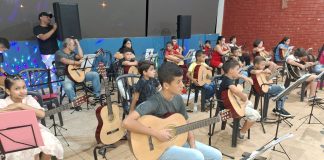 Alunos do Nart fazem apresentação em Goiatuba