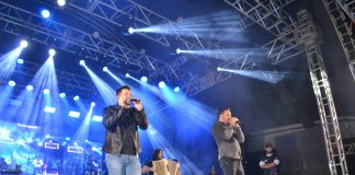 Show de Cleber e Cauan “bombou”, em Professor Jamil