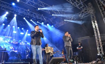 Show de Cleber e Cauan “bombou”, em Professor Jamil