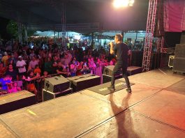 Show de Regis Danese ‘bombou’, em Panamá