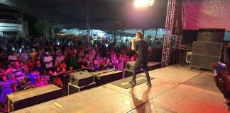 Show de Regis Danese ‘bombou’, em Panamá