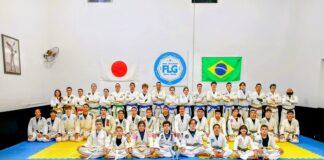 Jiu-jitsu de Goiatuba conquista no 2º lugar entre 36 equipes participantes.