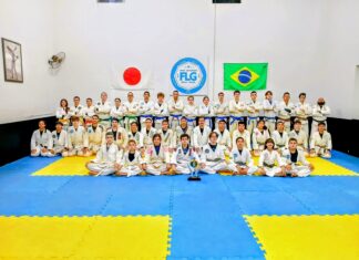 Jiu-jitsu de Goiatuba conquista no 2º lugar entre 36 equipes participantes.