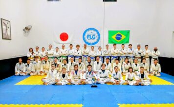 Jiu-jitsu de Goiatuba conquista no 2º lugar entre 36 equipes participantes.