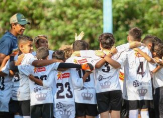 Real clube jogando para o futuro