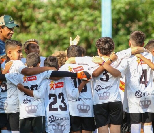 Real clube jogando para o futuro